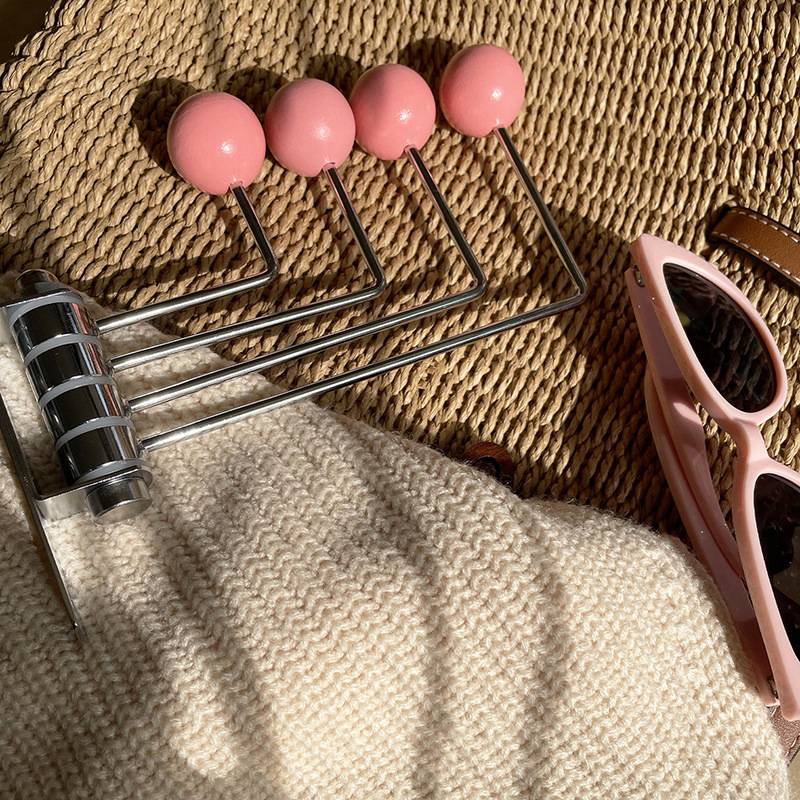 Pink 4 hook