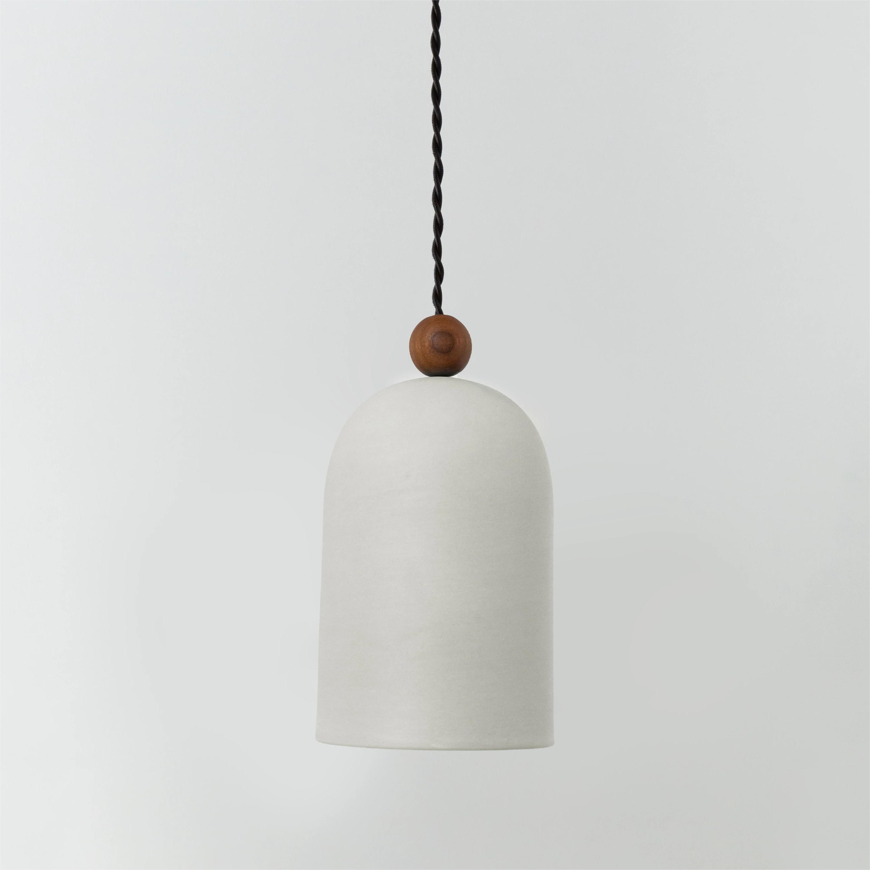 Chandeline white