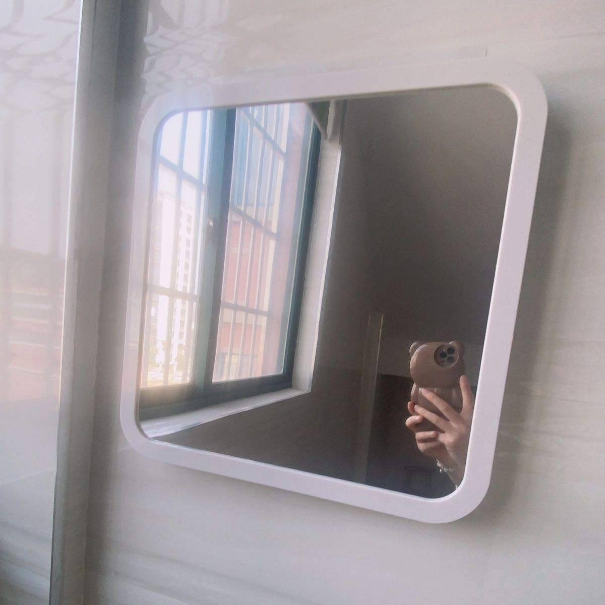 Advanced Mirror Model-White Frame