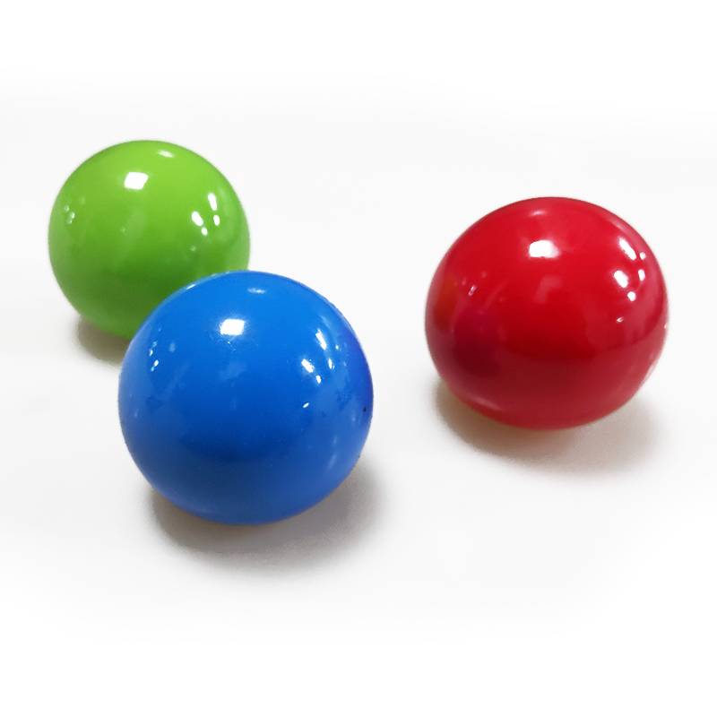 1 ball (random color) (spot)