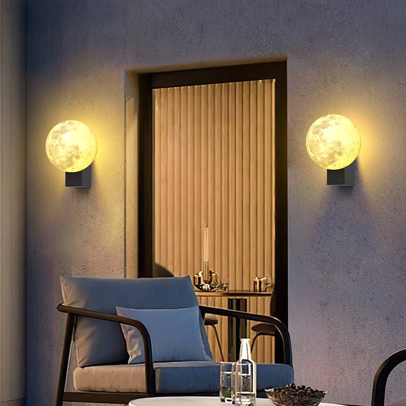 Outdoor wall lamp Moonlight Waterproof Villa Tower Balcony Garden House Wall Lantern Villa Simple Atmosphere Garden Light