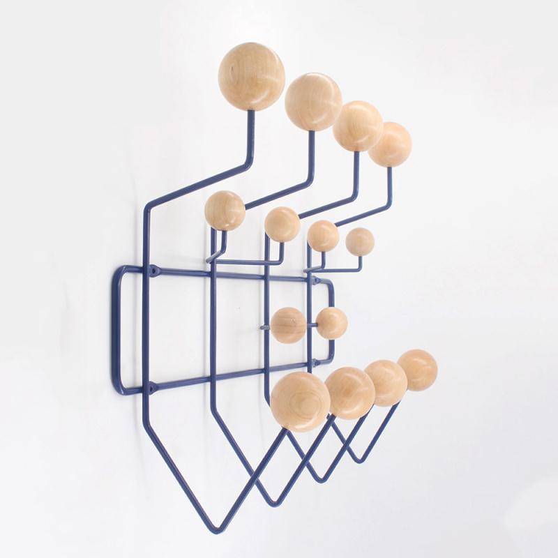 Logue ball with blue rack