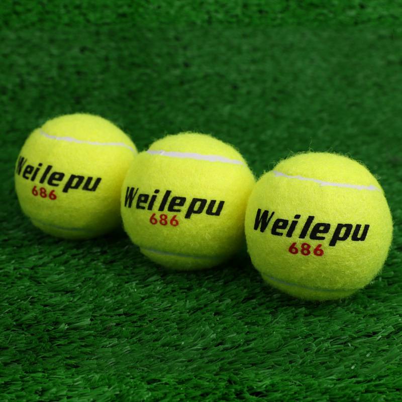 High-bullet tennis without rope students trained tennis adults to practice grind-resistant ejectives about 1.4 meters