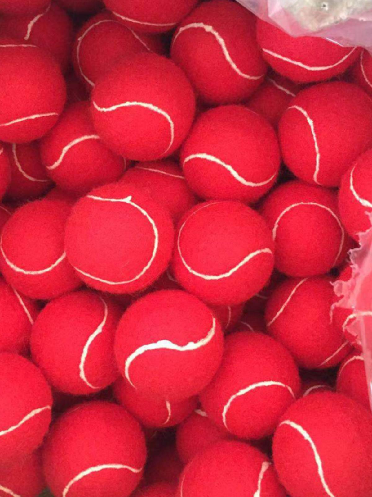 Red tennis color ball high bomber decompression training tennis laundry massage Teddy Corgi pet tennis prop ball