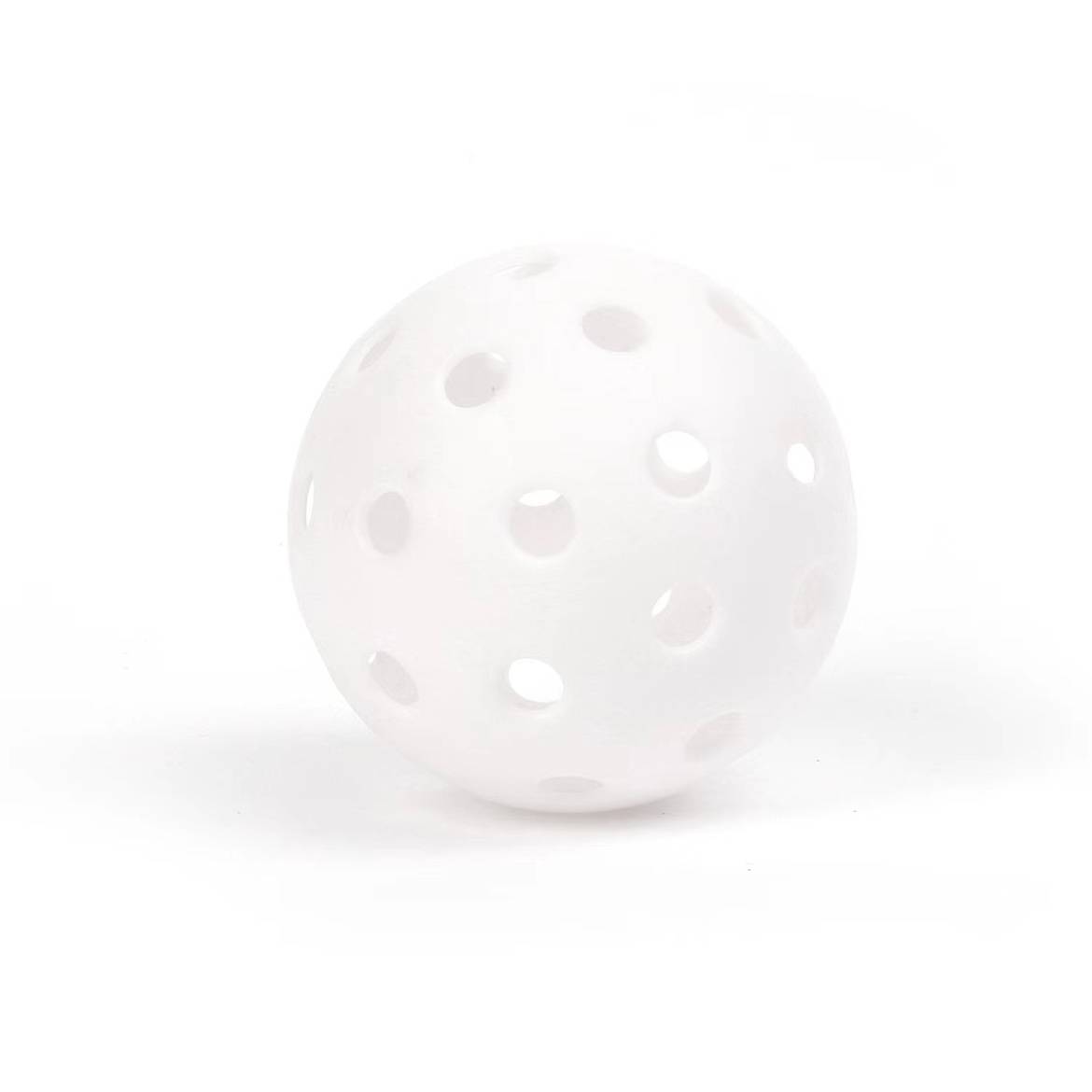 White four. 40 holes outside