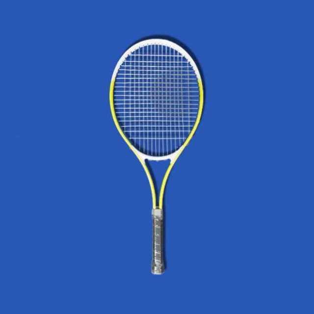Five tennis balls without a bottom net