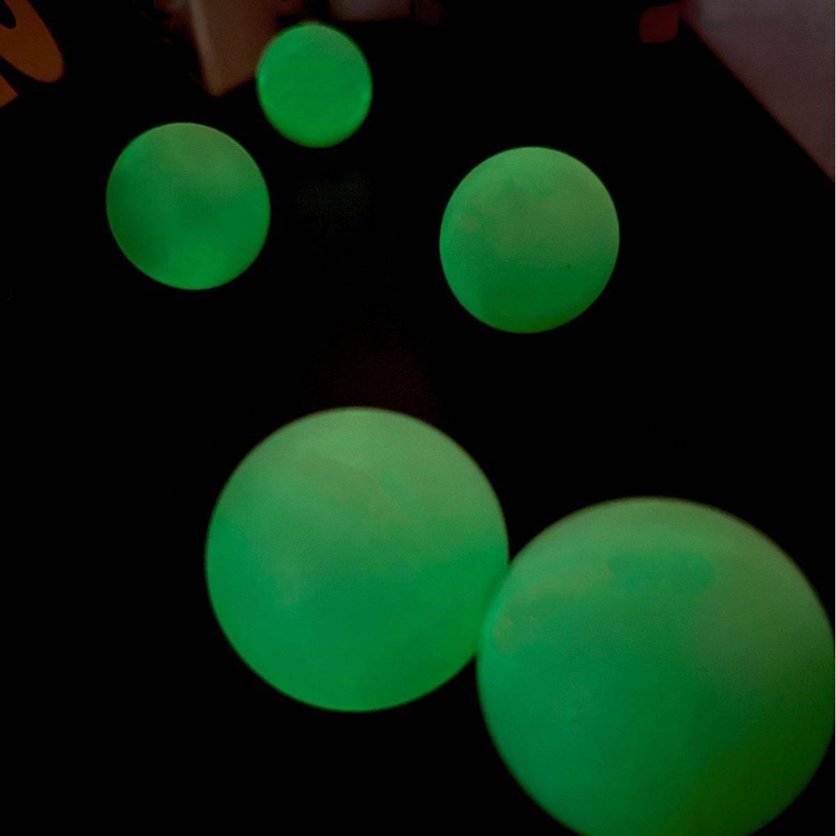 Fluorescent table tennis night fluorescent green light emitting can visual ball children's entertainment new material ABS table tennis