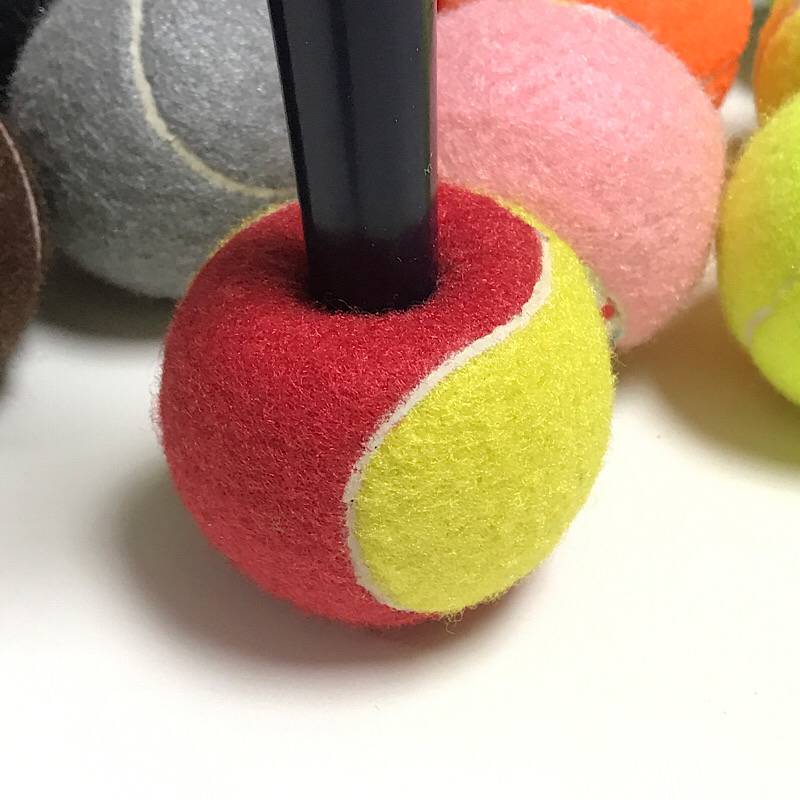 Red and yellow with four tennis crosses