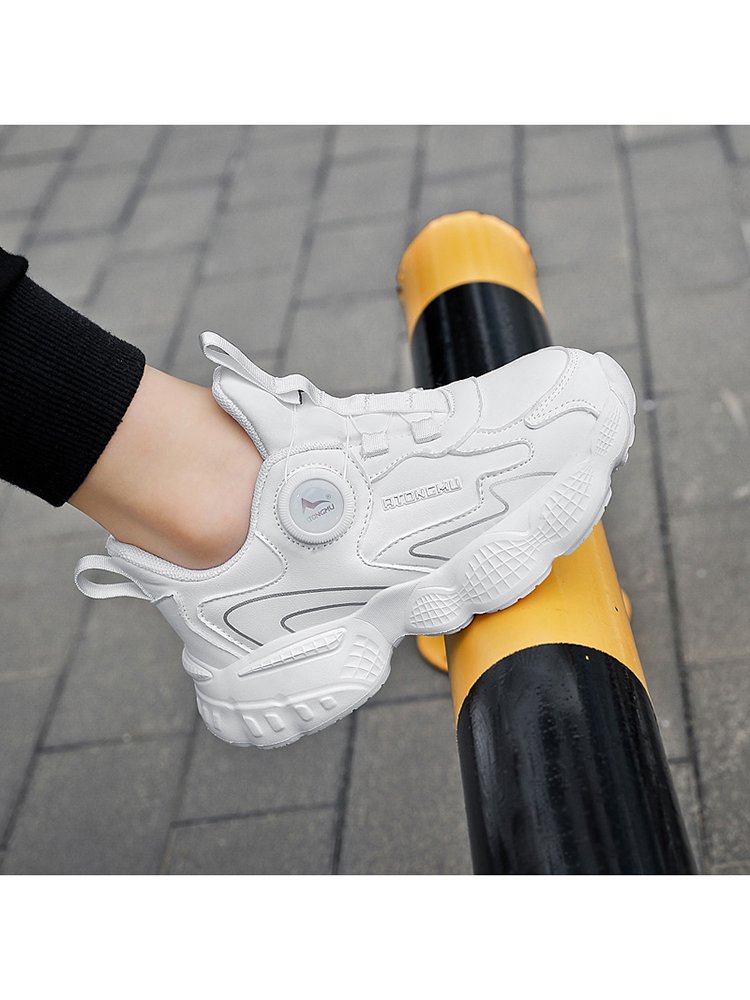 Li Ning Hyun, a black girl with 2024 new sports and leisure shoes