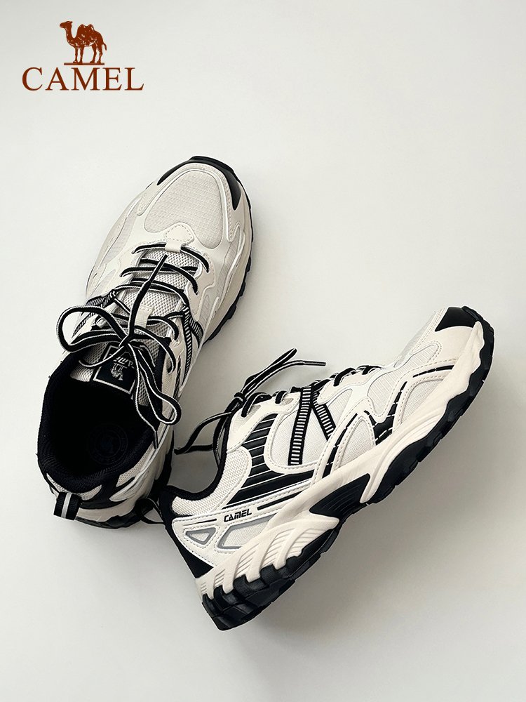 Wang Juncai and a camel jogging shoe-shoe-shoe-shoe-shoe-shoe-shoe-shoe-shoe-shoe-shoe-shoe-shoe-shoe-shoe-shoe-shoe-shoe-shoe-shoe-shoe-shoe-shoe