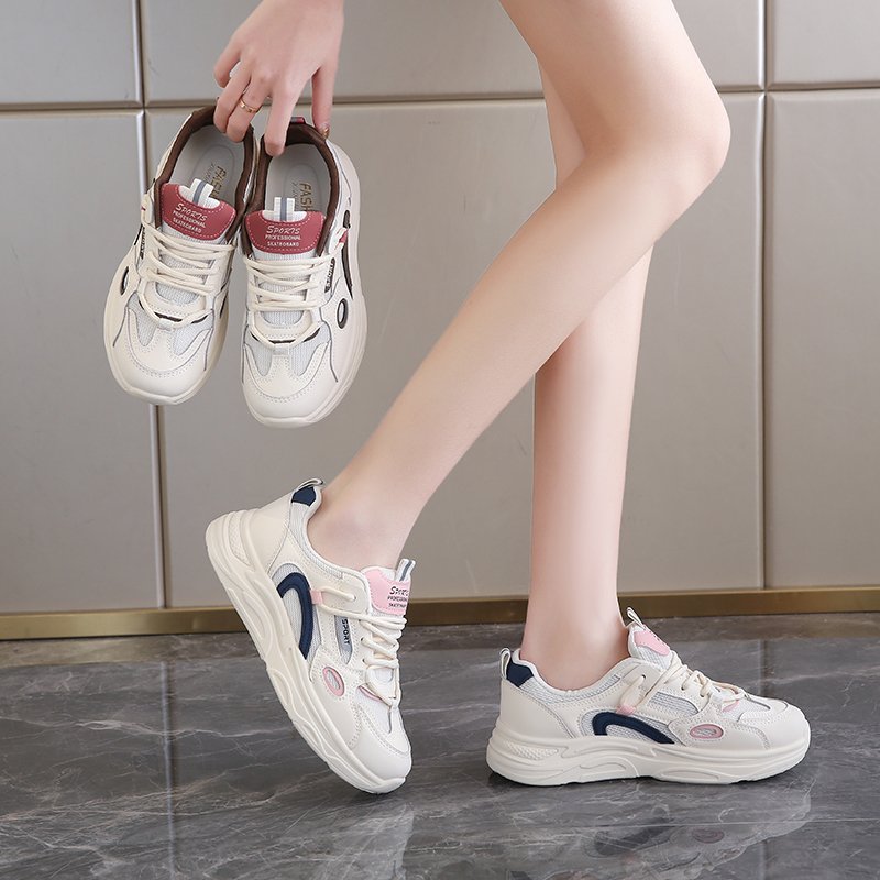 A 2024-year-old girl on a shit-shoe