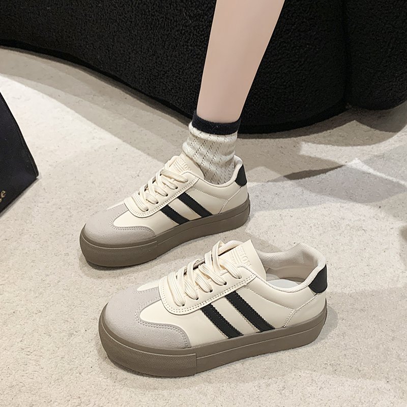 A new 2024 for the hot-shoes and the hot-shoe-shoe-shoe girl