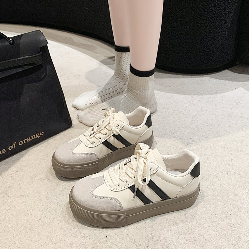 A new 2024 for the hot-shoes and the hot-shoe-shoe-shoe girl