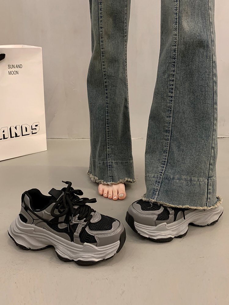 The big one, the big one, the old man's shoes, the little one in the summer
