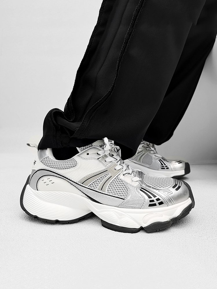 Lodmont's old man's shoe's retrospect