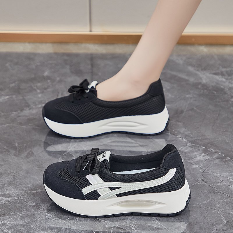The German shoe girl, 2024, has a new kosher-size kosher