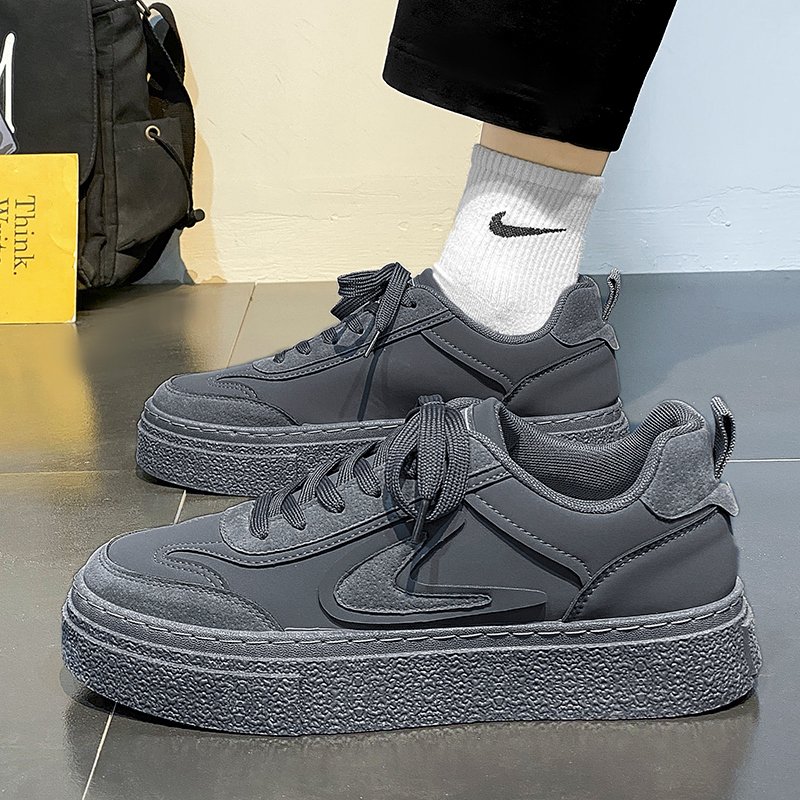 A new 2024 in the autumn of a man's shoe