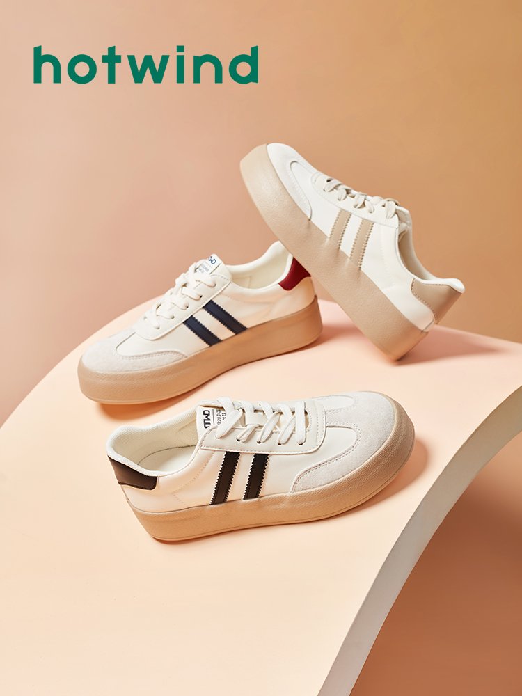 Hot wind, 2024. New German shoes, heeling, white shoes