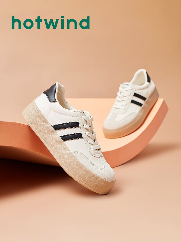 Hot wind, 2024. New German shoes, heeling, white shoes