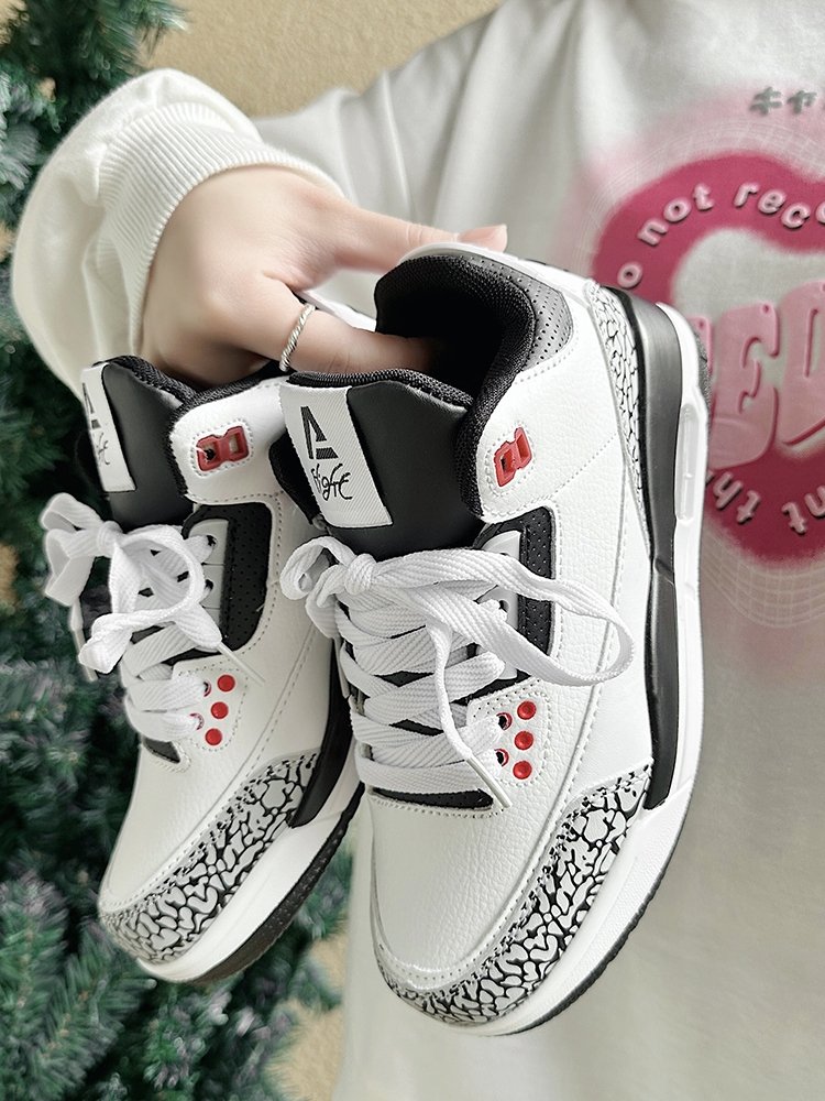 a new 2024, black and white, male shoe-basket basketball