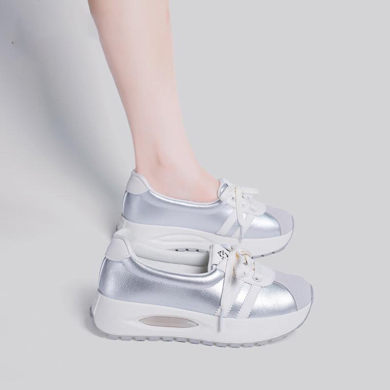 She's got 2024 new girls' shoes