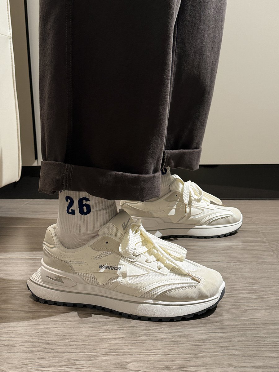 Back-to-back couple's shoes are full of old dad's shoes, and a new one in the fall