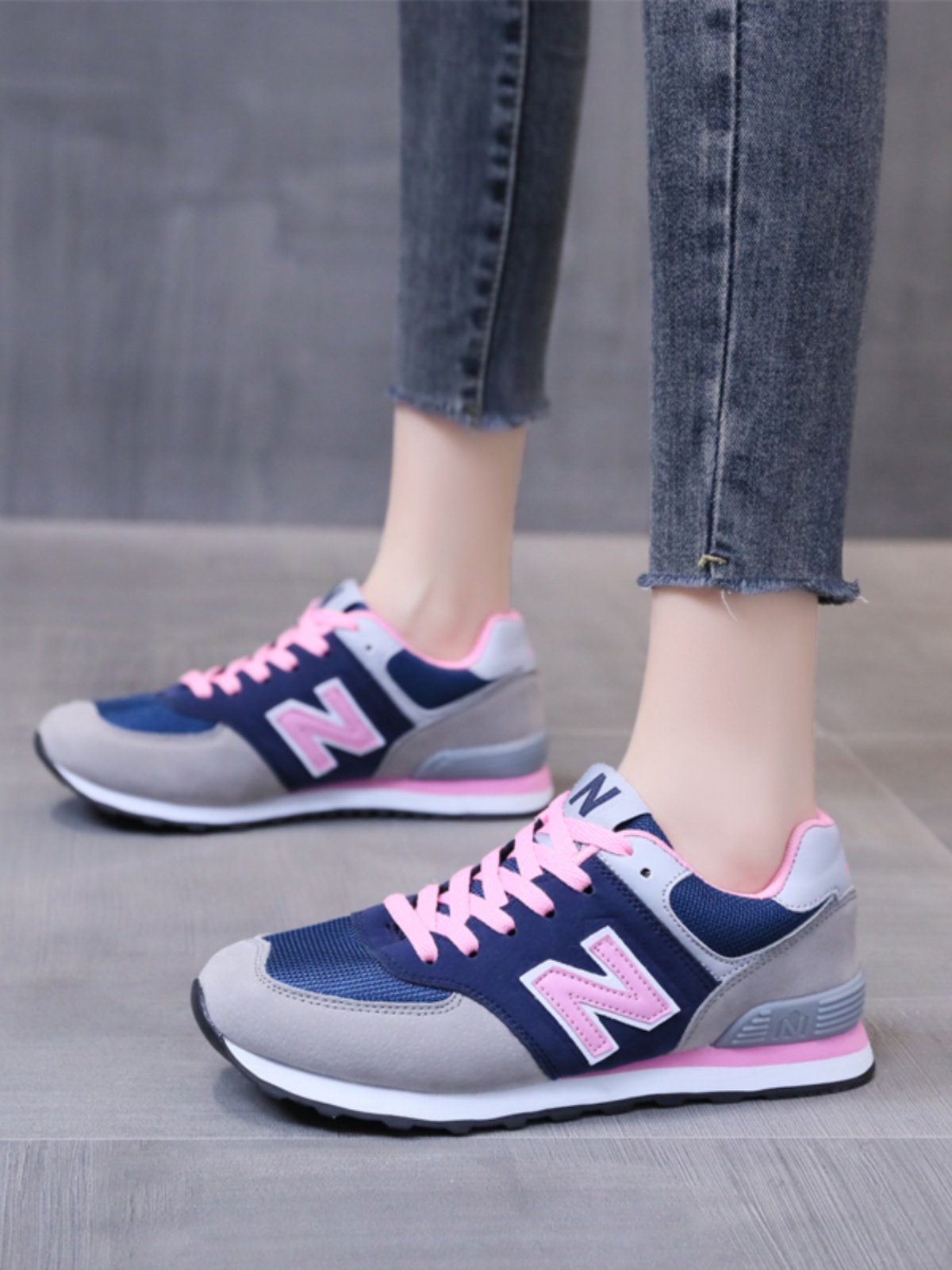it's a new brand-new bronze shoes