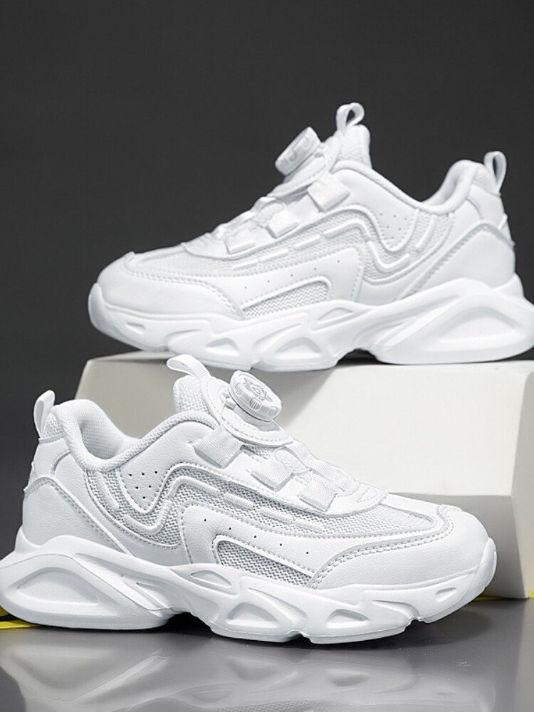 A new 2024 for girls' shoes