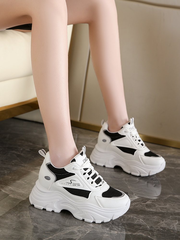 I'm a little girl with white shoes on top of 2024