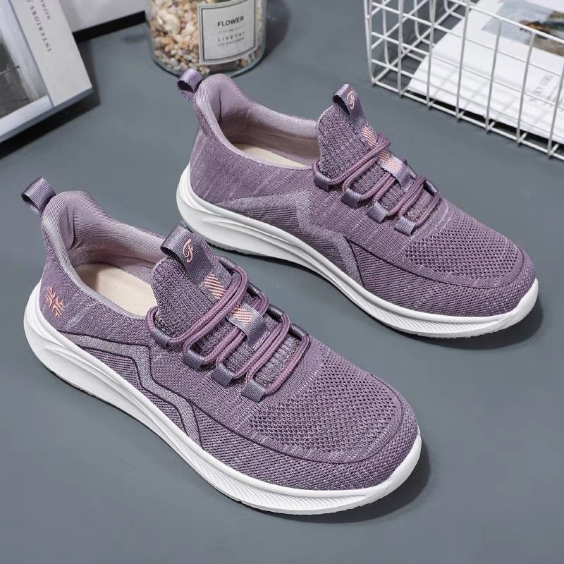 The brand of the official flag shop's mother's shoes are cozy and airy