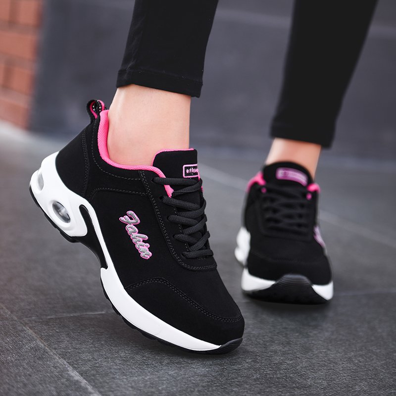 "Spring and Autumn Shoes for Slippering Mother's Sports Shoes"