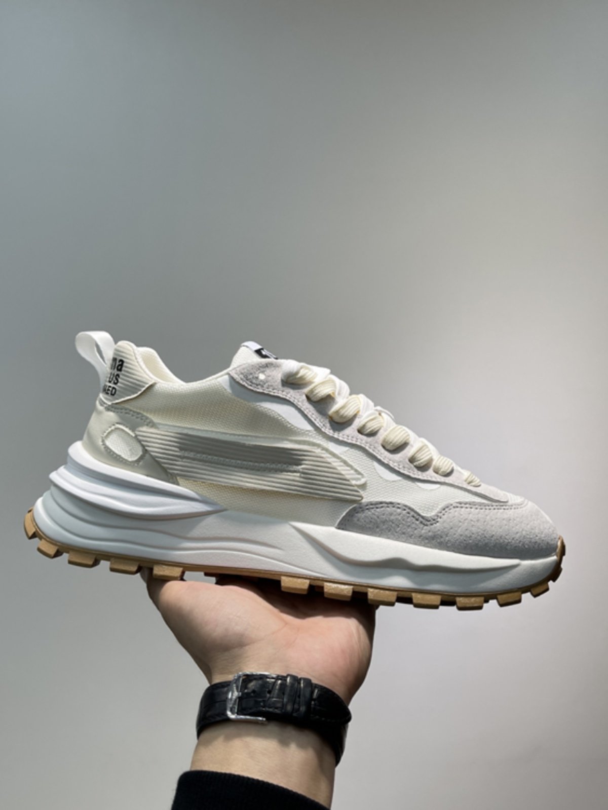 The men's shoes are 2024 new chubby old man's shoes