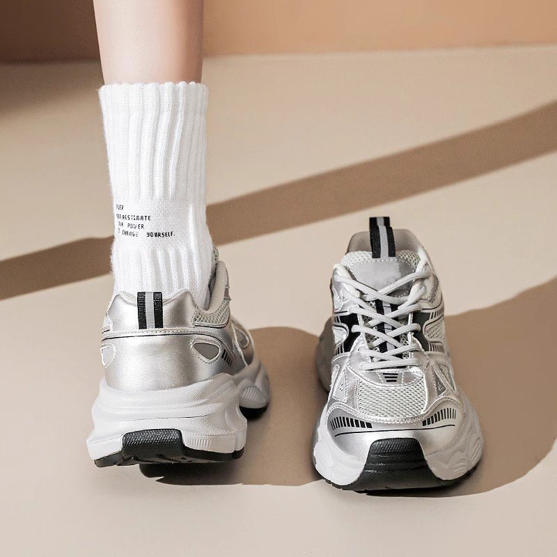 Ogurts on the silver old man's shoes and girls' 2024 summer new, thick bottom women's net, air-breathing girls' shoes