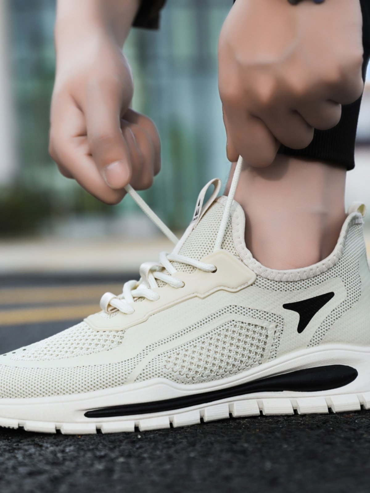 New male shoes 2024, reeking of reek-proof sports