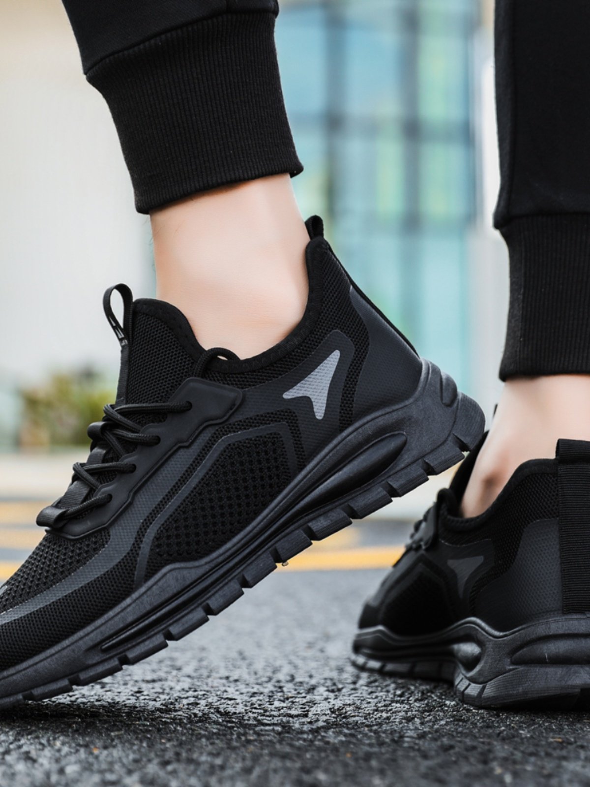 New male shoes 2024, reeking of reek-proof sports