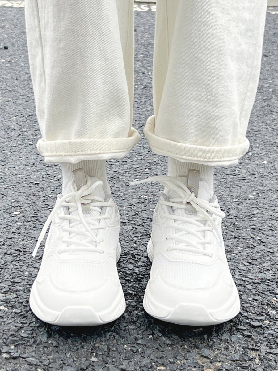 The student shock-mitigating sneaker girl had a light-soft, soft-soft-net-to-shoe-to-shoe running shoes for the summer of 2024