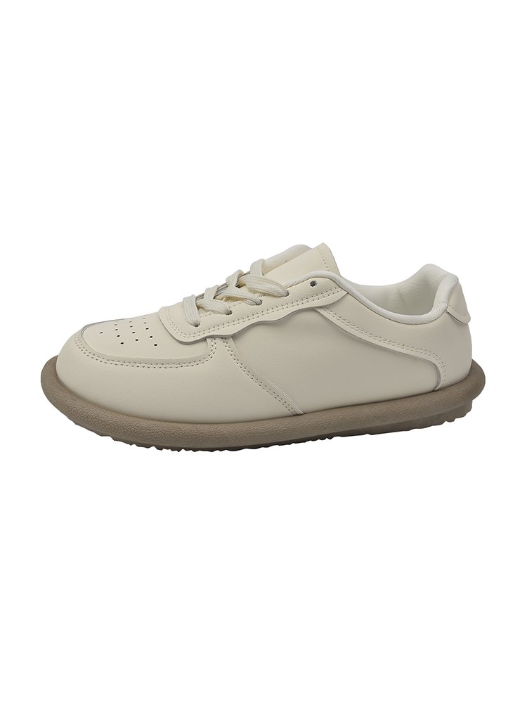 Little white shoe girl with a soft bottom and a new spring student with a big one-shoe shoe
