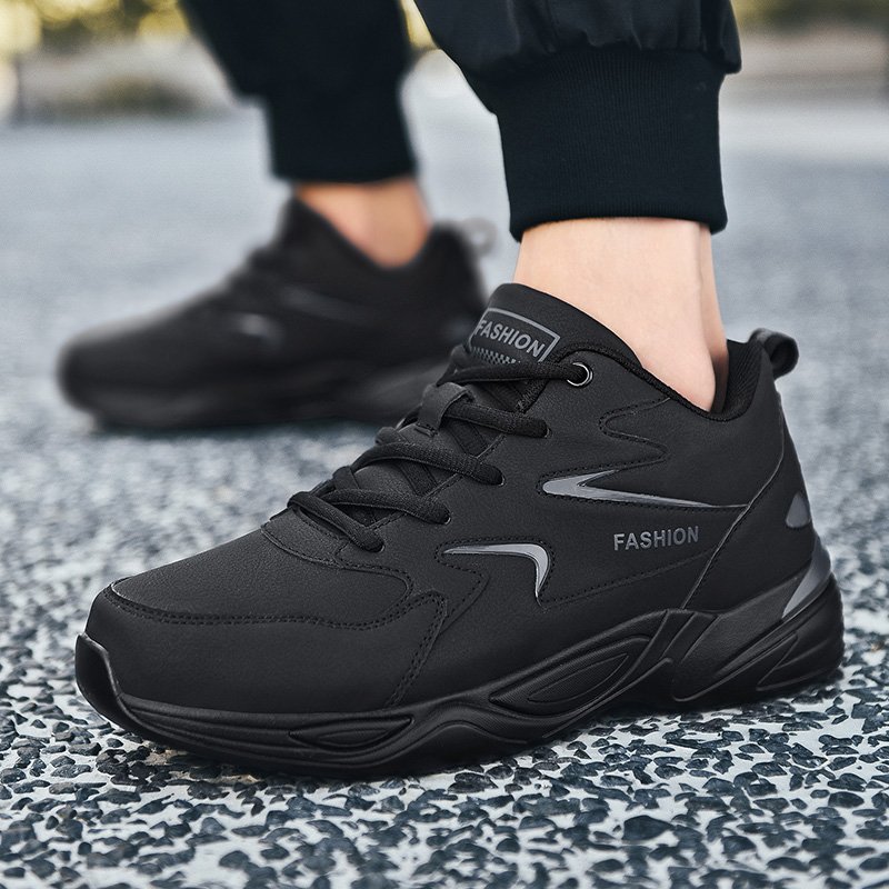 Autumn and winter sports shoes for boys in junior high school, and water-resistant and sandal-resistant