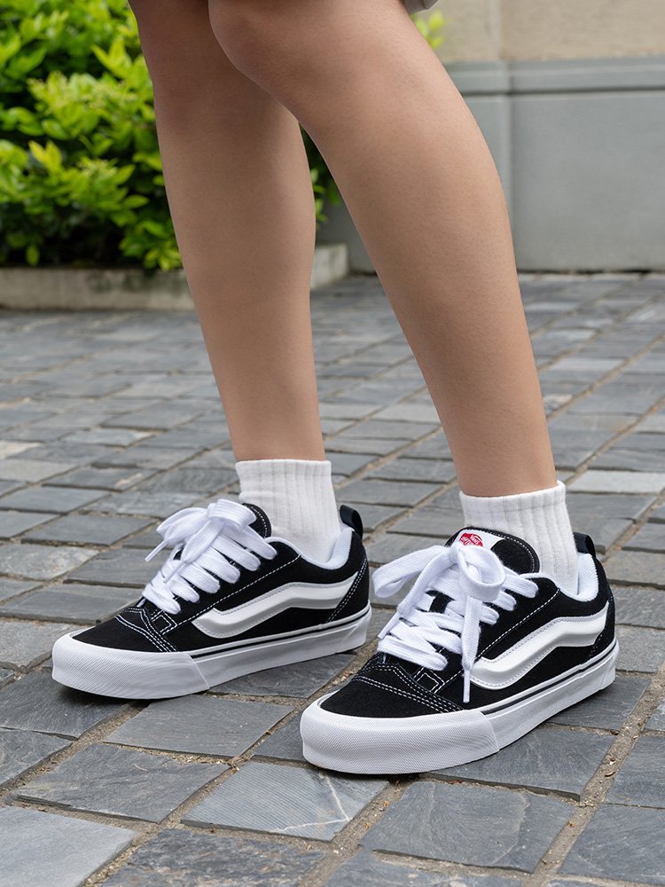 Vans Vance, official