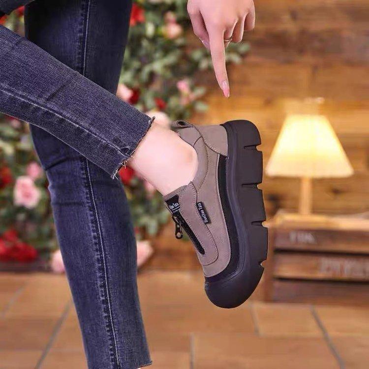 She's wearing a big, fat, fat-footed sneaker in 2024