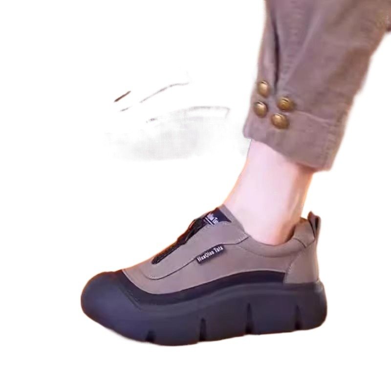 She's wearing a big, fat, fat-footed sneaker in 2024