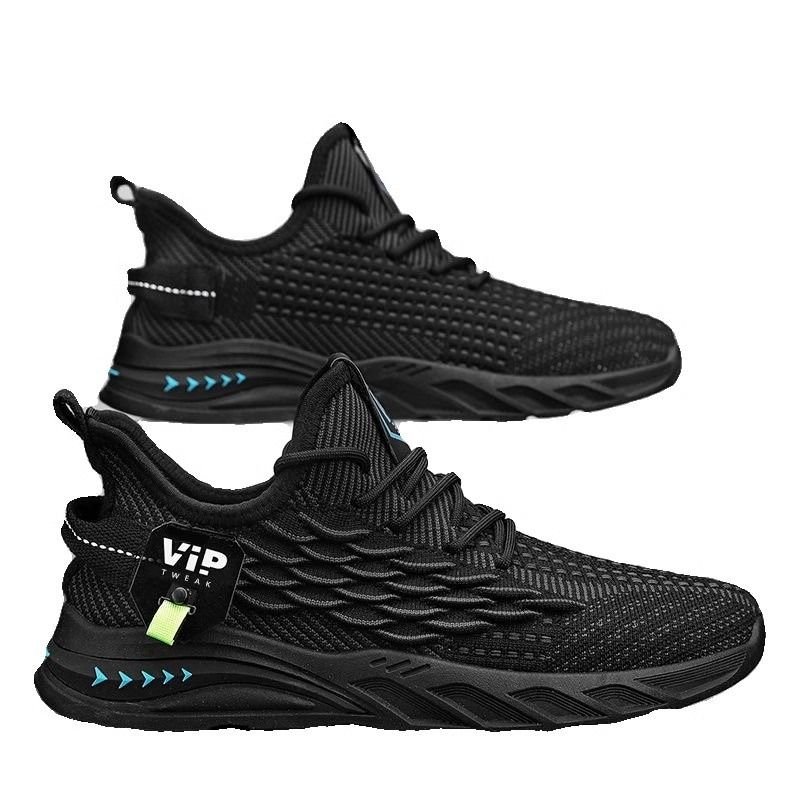 Men's shoes are snorting in the summer