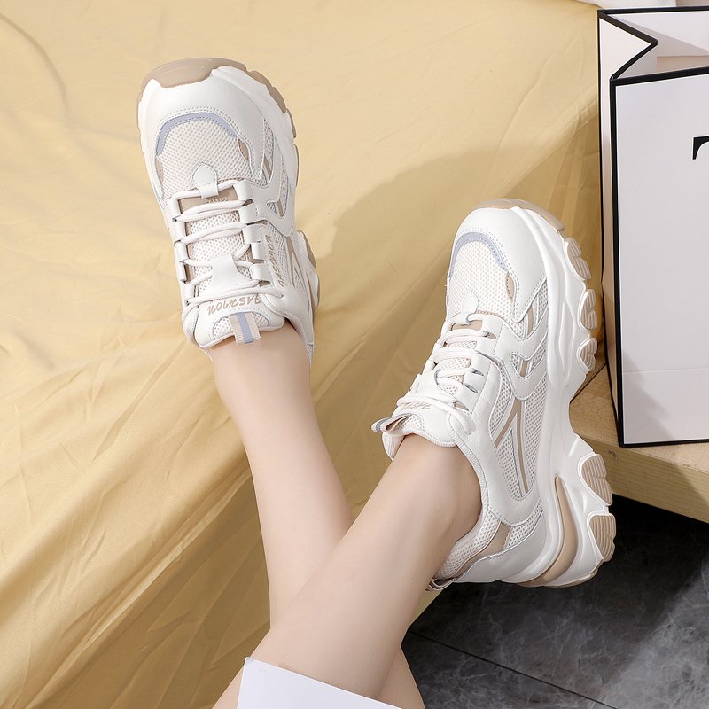 I'm going to raise my old man's shoes to the Red Queen's 2023 summer new net