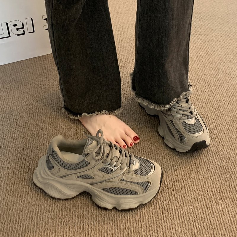A new 2024 gray old old man's shoe and girl's