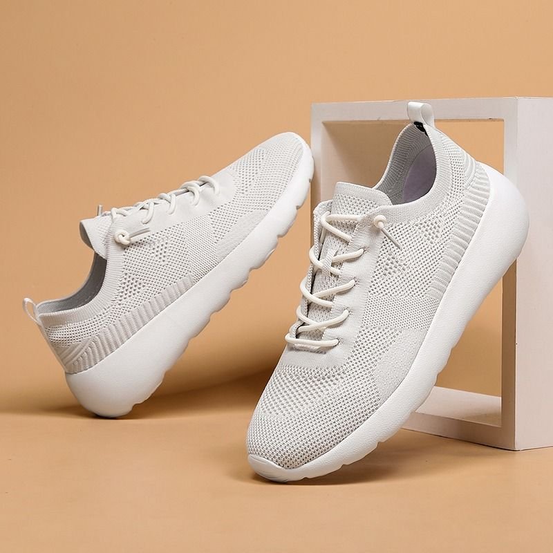 many shoes doozoulu light-stealed in the summer, men with soft-stealed sneakers so thick in the net