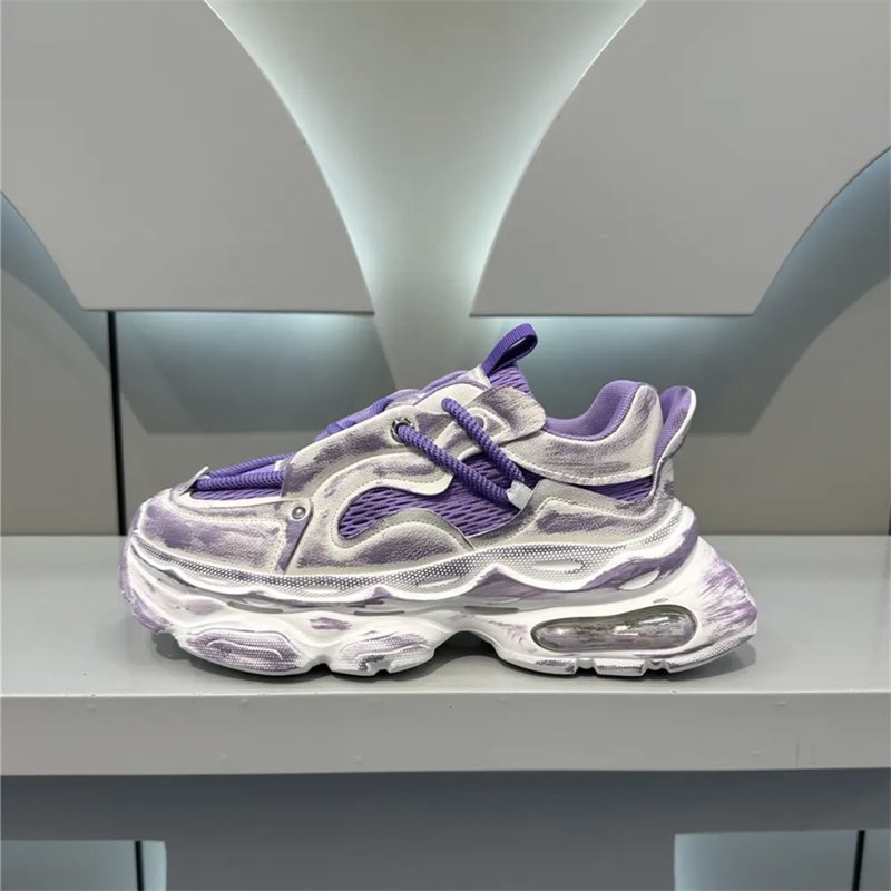 A man's shoes in the autumn make his old sneakers' gas pads so he can grow up