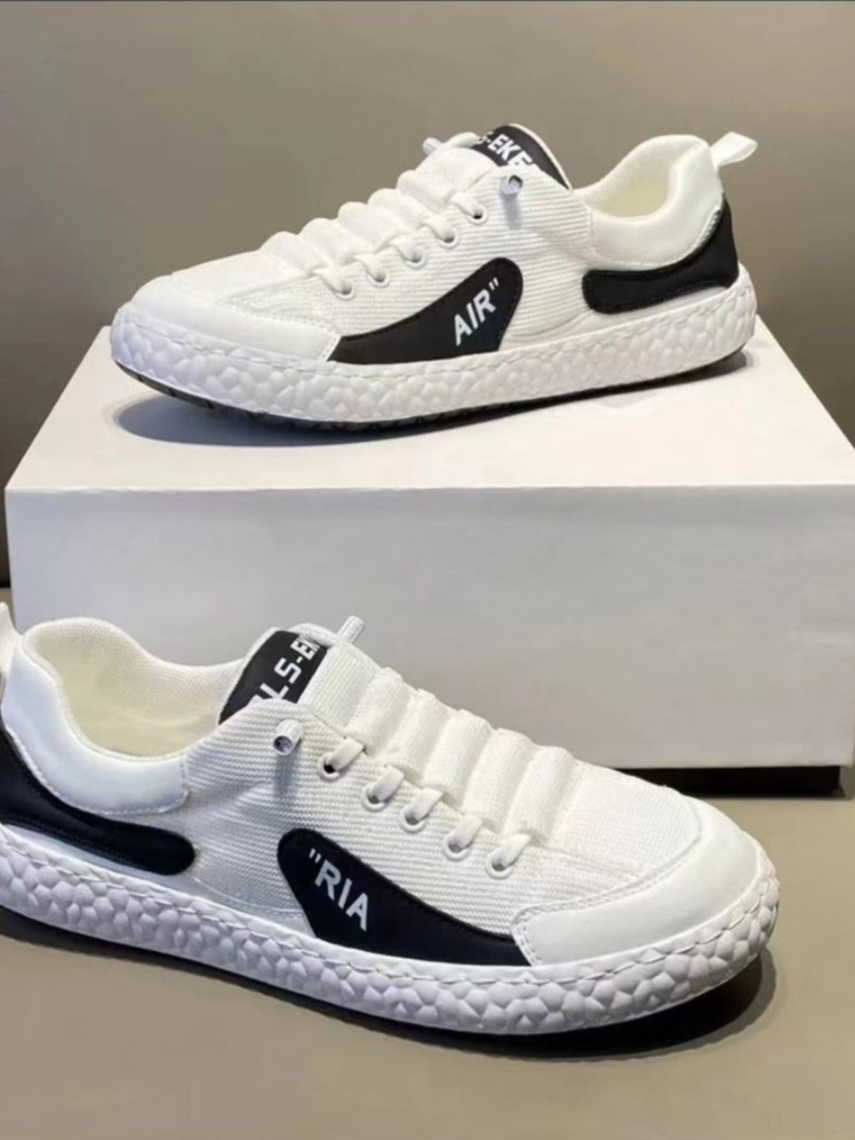 The brand specials for summer's new money helped to make a mesh of men's shoes