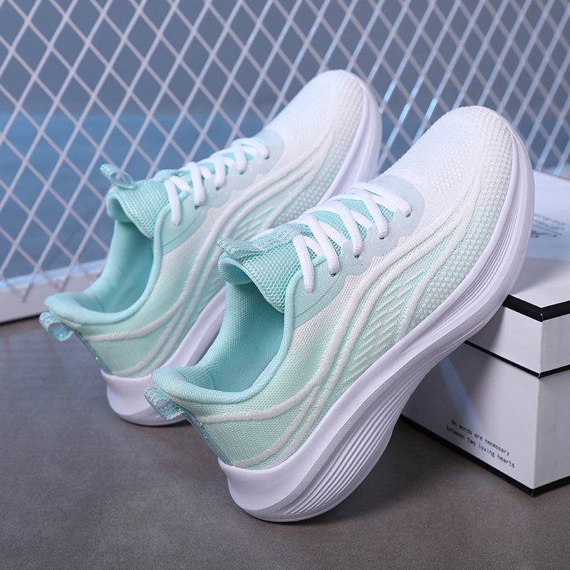 A new 2024 in retrospect, white sneakers