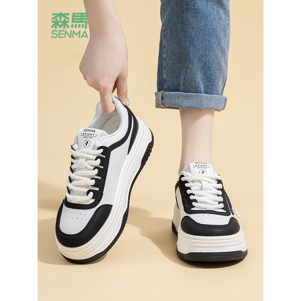 Samma's little white shoe girl, 2024