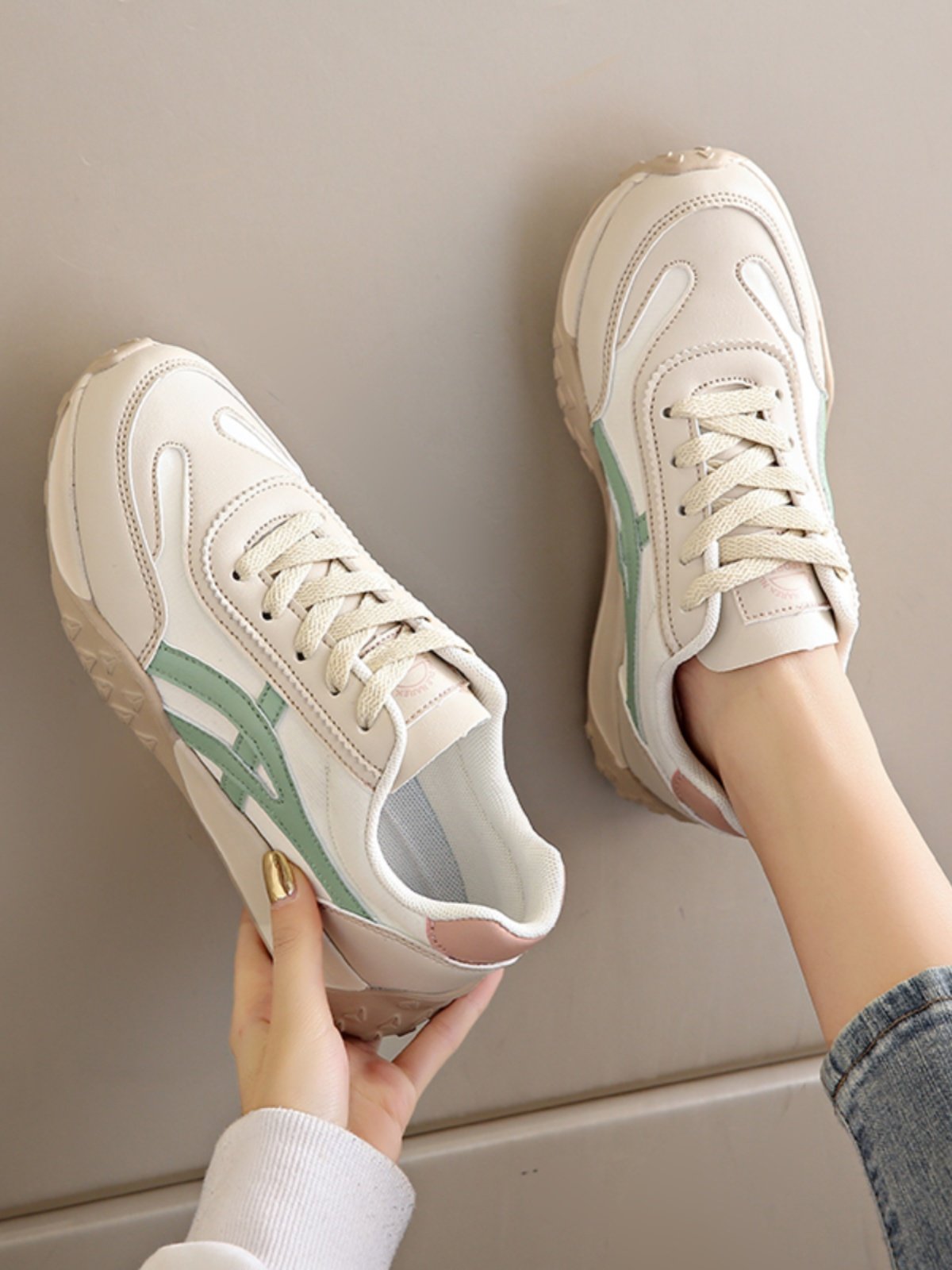 Li Ning Hinung's joint sports shoe girl with a soft and soft summer tremors 41 to 43 fall
